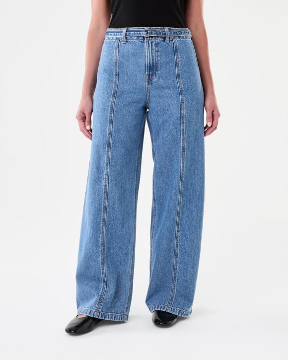 Seam Front Self Belt Jeans