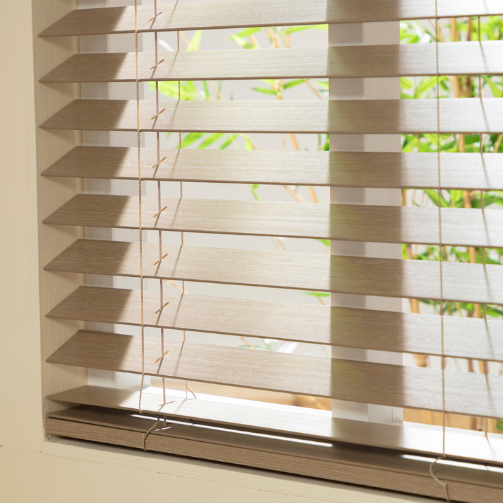 Alle houten jaloezieën op maat gemaakt 15% korting