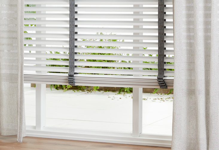 20% korting op aluminium en houten jaloezieën op maat gemaakt vanaf 2 stuks