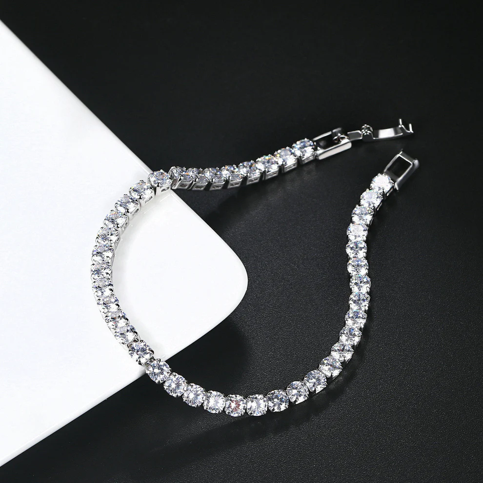 Free Ladies Silver Bracelet