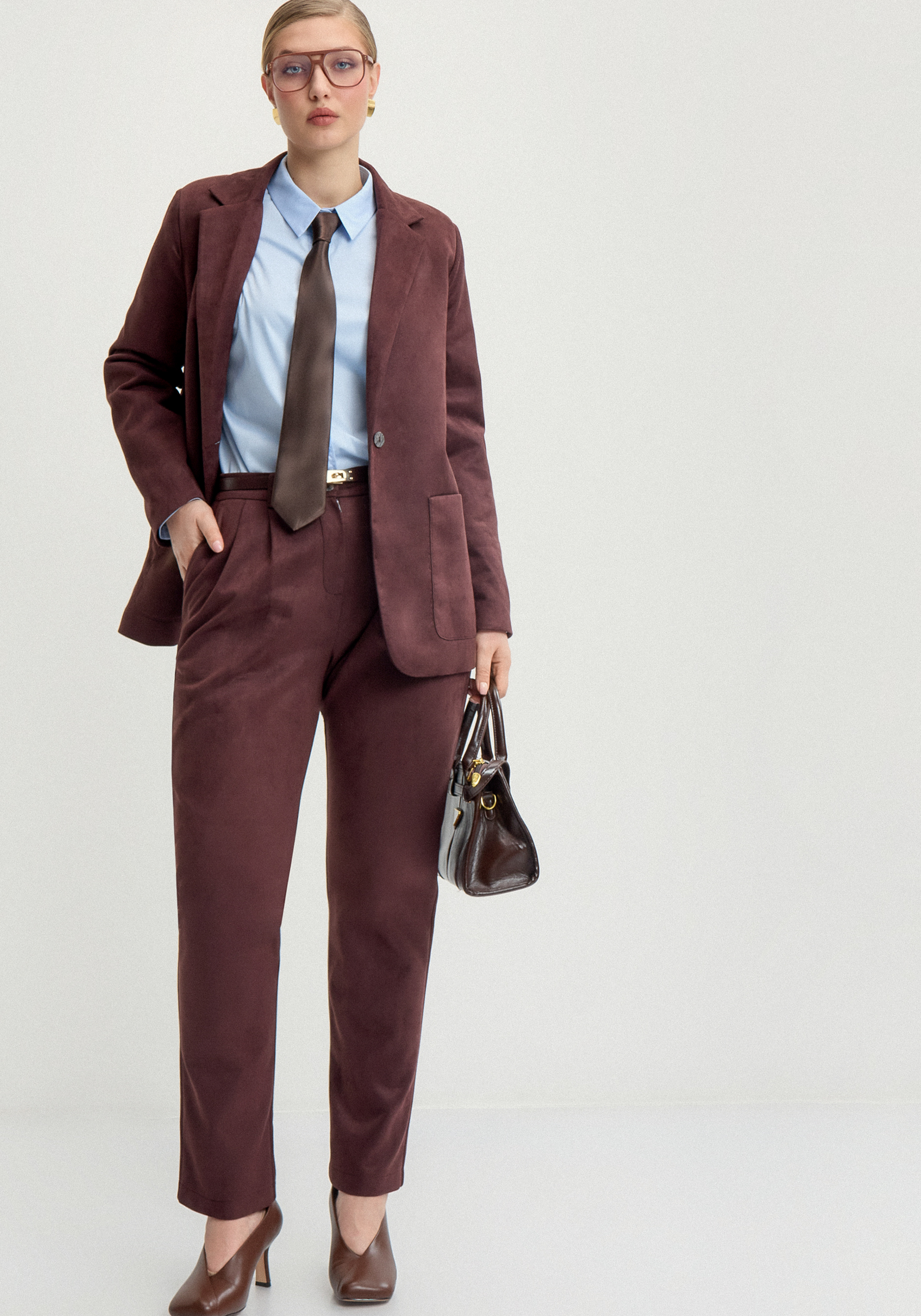 Брюки замшевые, прямые с комфортным поясом