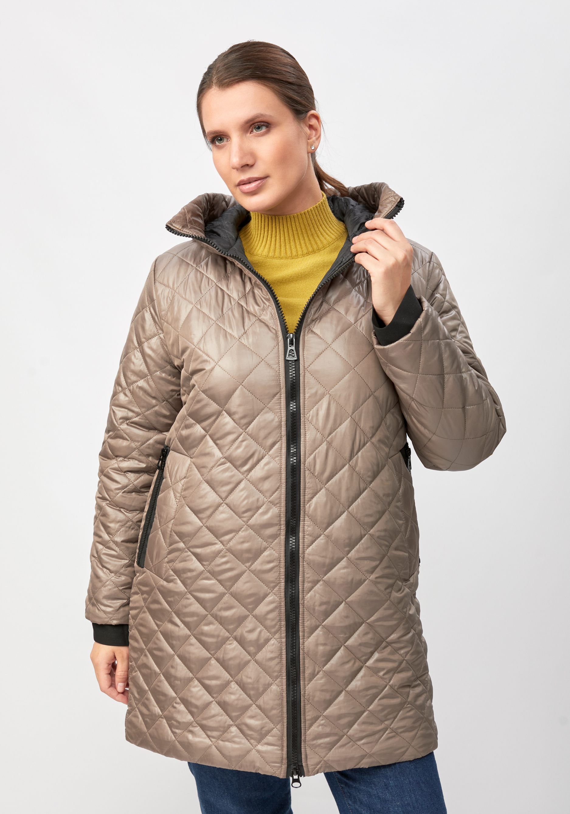 Куртка с капюшоном удлиненная