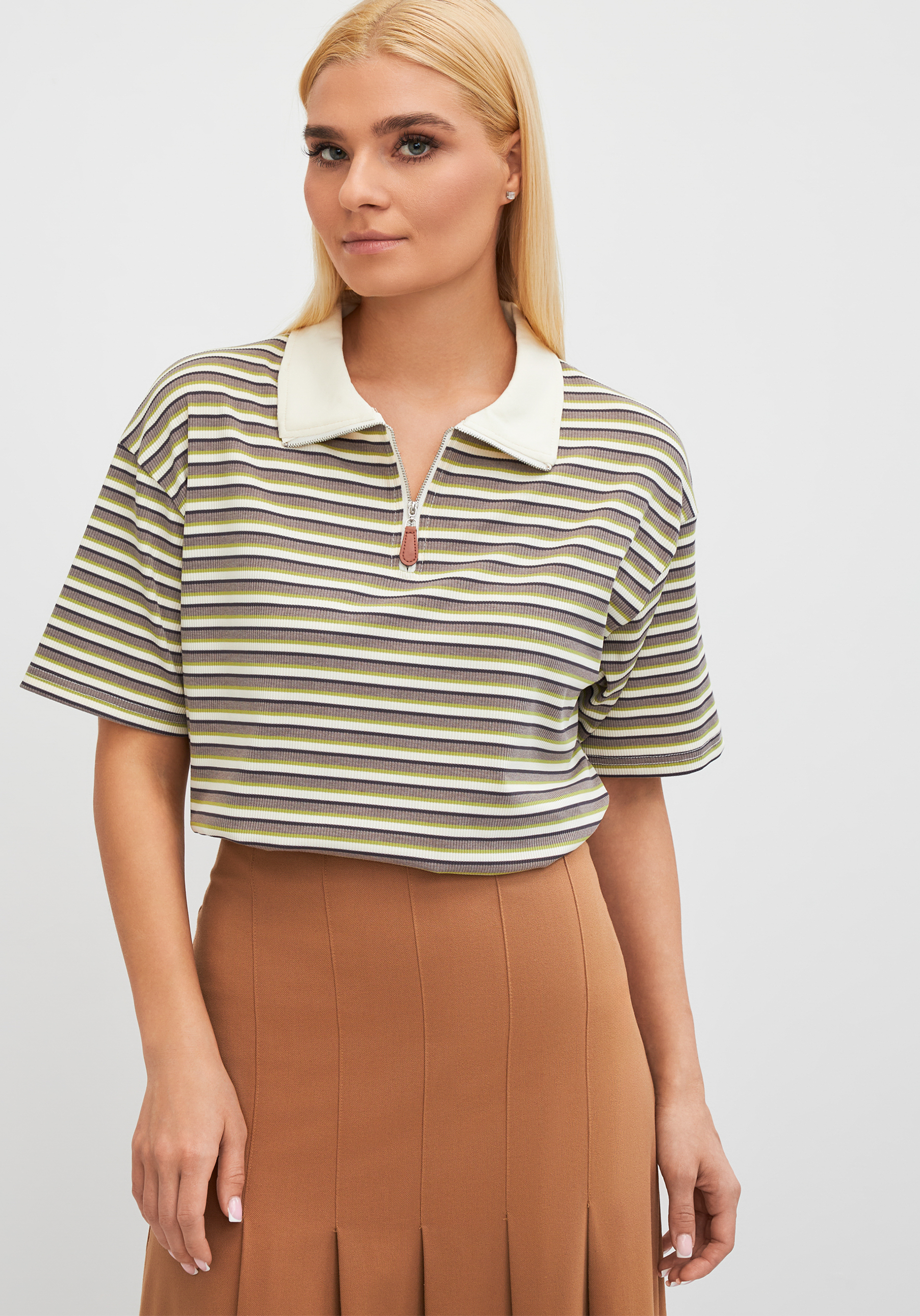 Футболка-поло "Лилия"