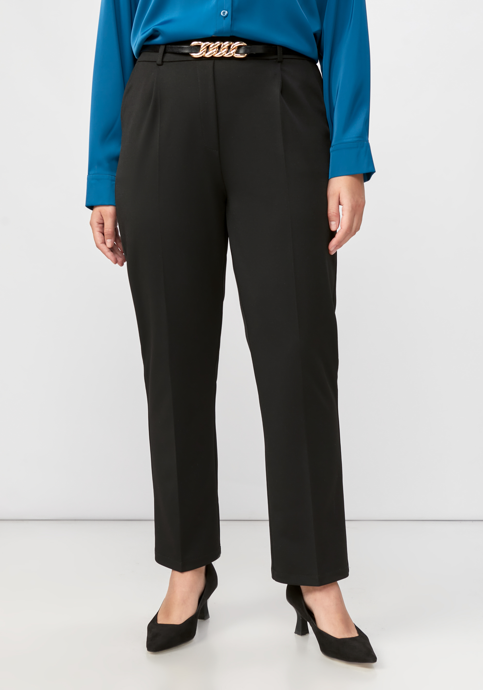 Брюки свободного кроя со стрелкой