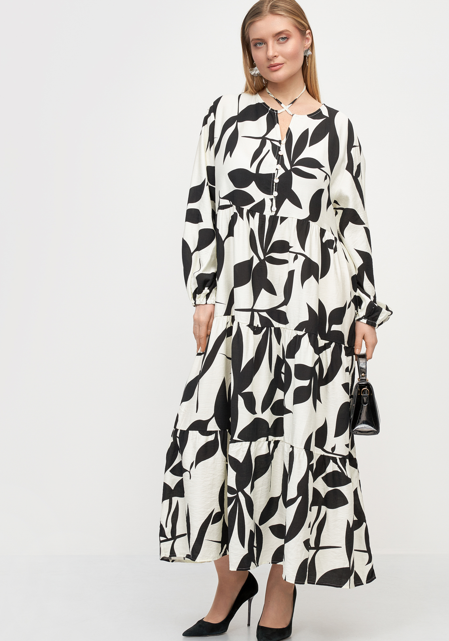 Платье "Элегантный штрих"