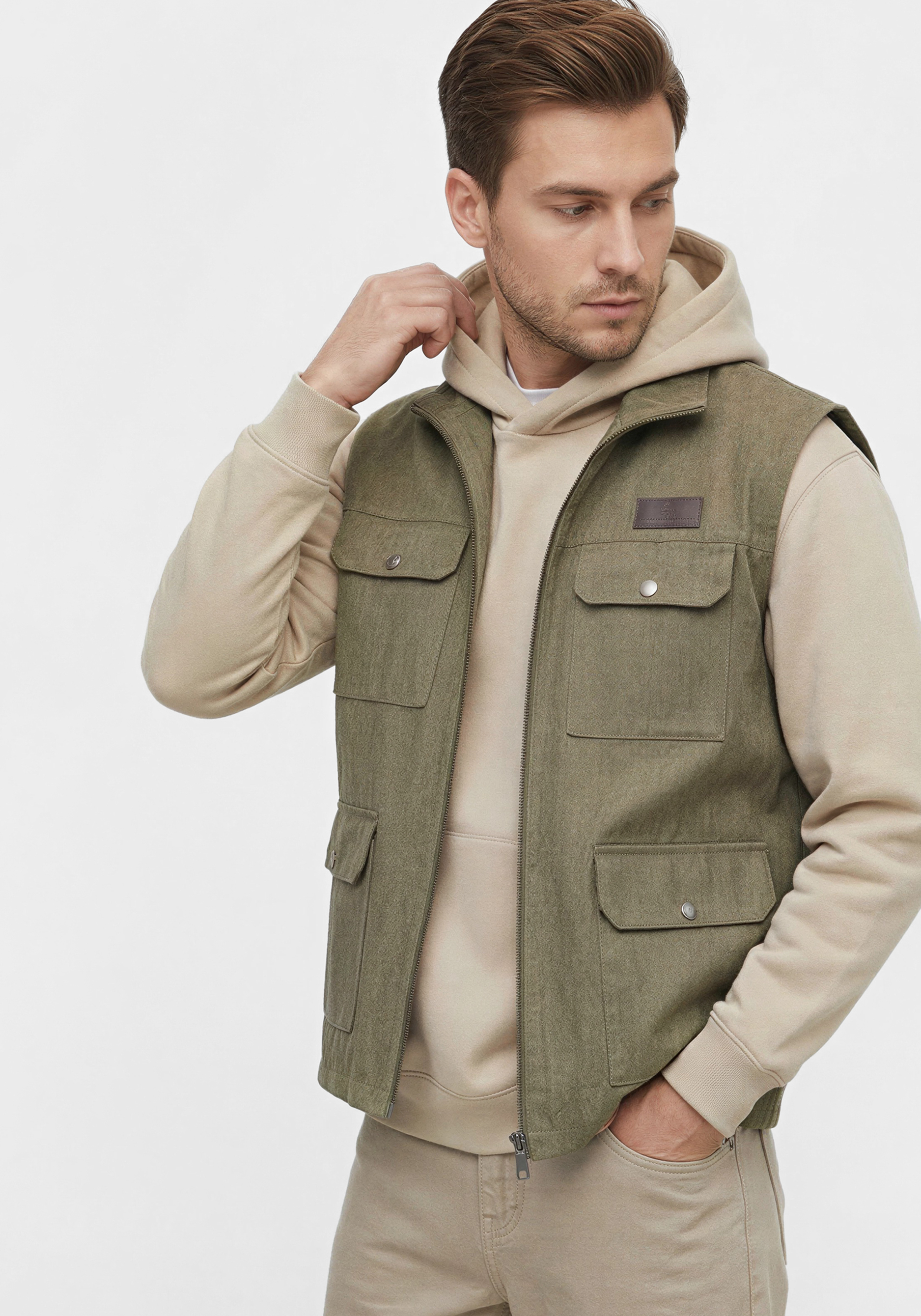 Жилет из искусственной замши "Ральф"