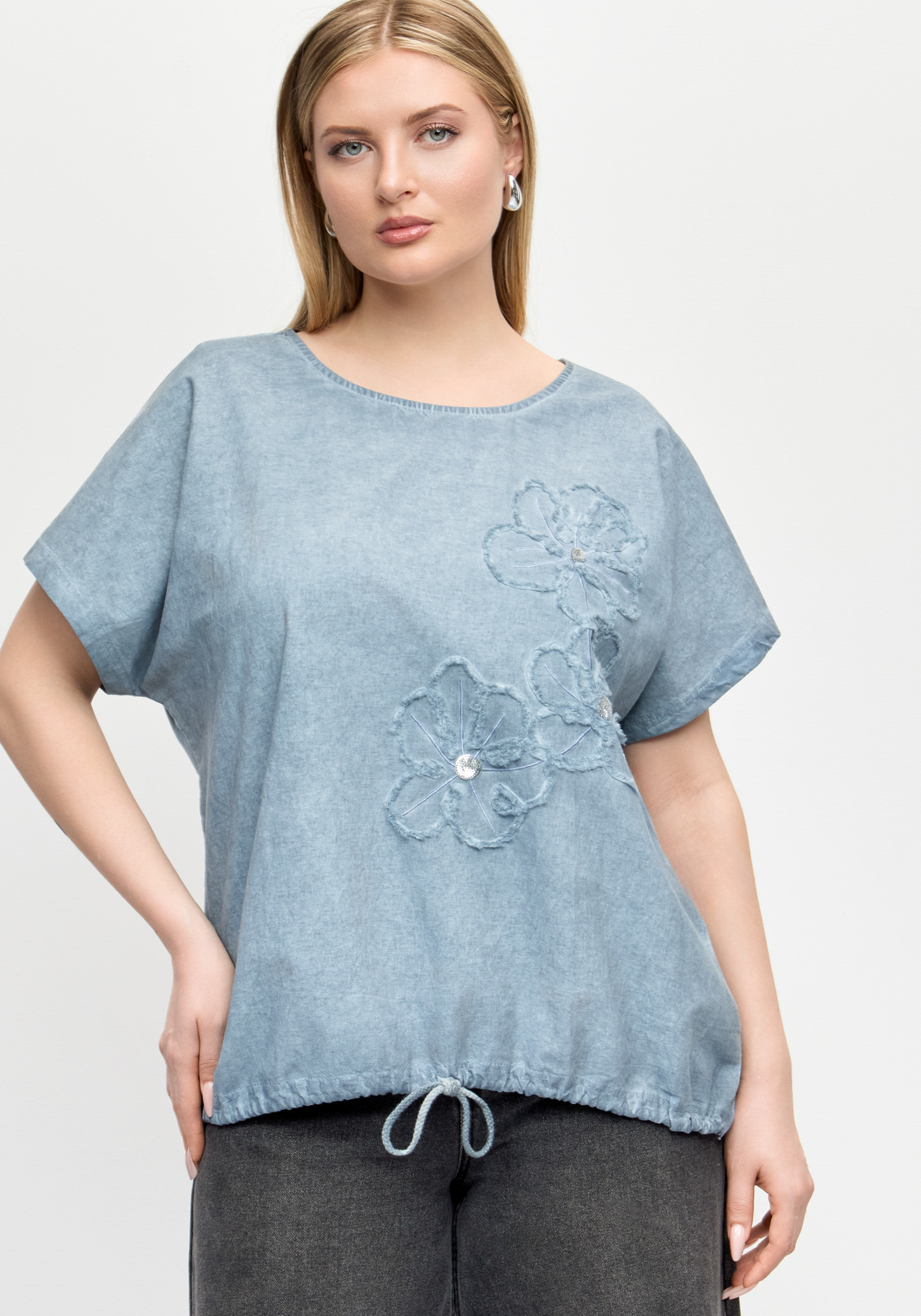 Блyза "Эмилия"