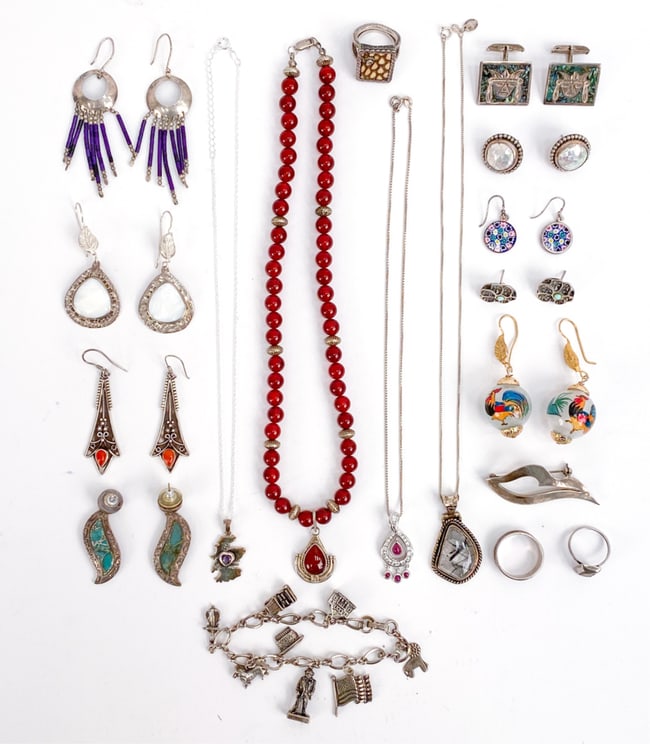 GROUPING OF STERLING SILVER JEWELRY