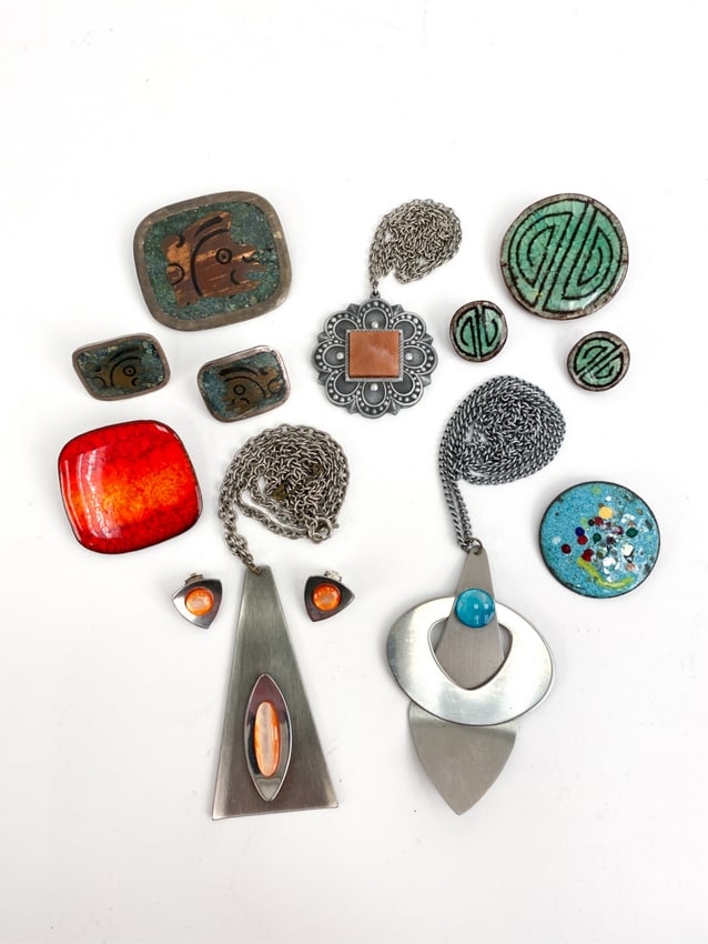 GROUPING OF JEWELRY INCL. ENAMEL & STERLING