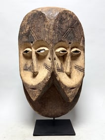 Double faced mask - Vuvi - Gabon