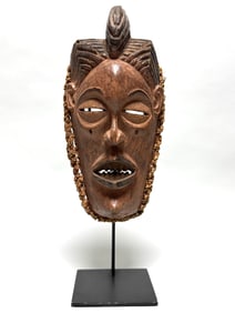 Mwana Pwo Mask - Chokwe - Angola