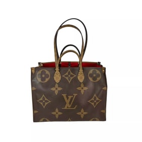 Luxury Fashion: Louis Vuitton, Chanel & More!