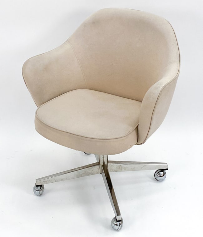 EERO SAARINEN FOR KNOLL SWIVEL CHAIR