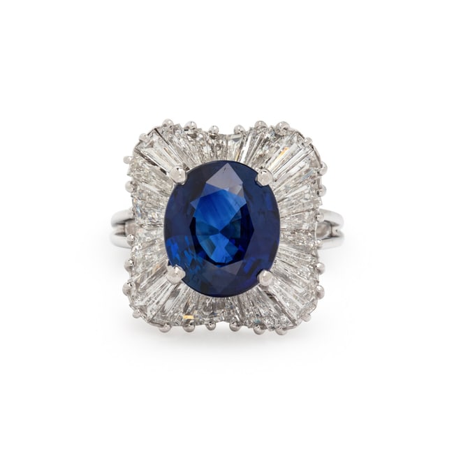 OSCAR HEYMAN, SAPPHIRE AND DIAMOND RING