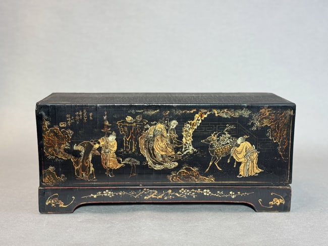 Chinese Lacquer Scroll Box with Gilt Figurine Scene, 19th Century