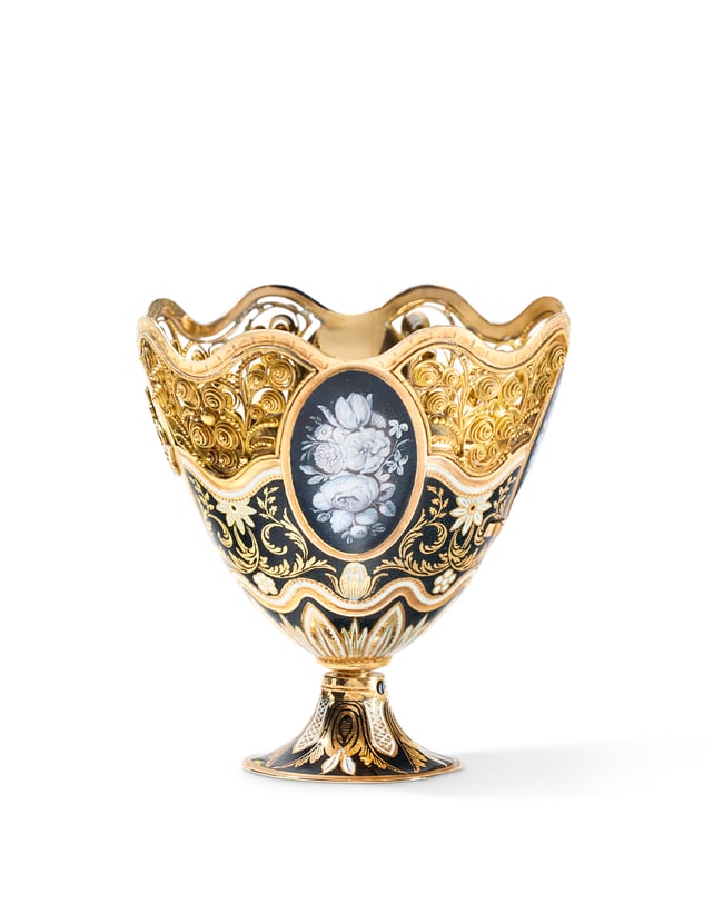 RARE ZARF MUSICAL SUISSE EN OR ET ÉMAIL POUR LE MARCHÉ OTTOMAN