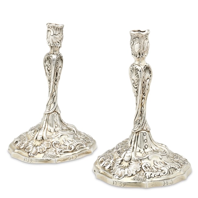 PAIRE DE FLAMBEAUX EN VERMEIL ALLEMAND