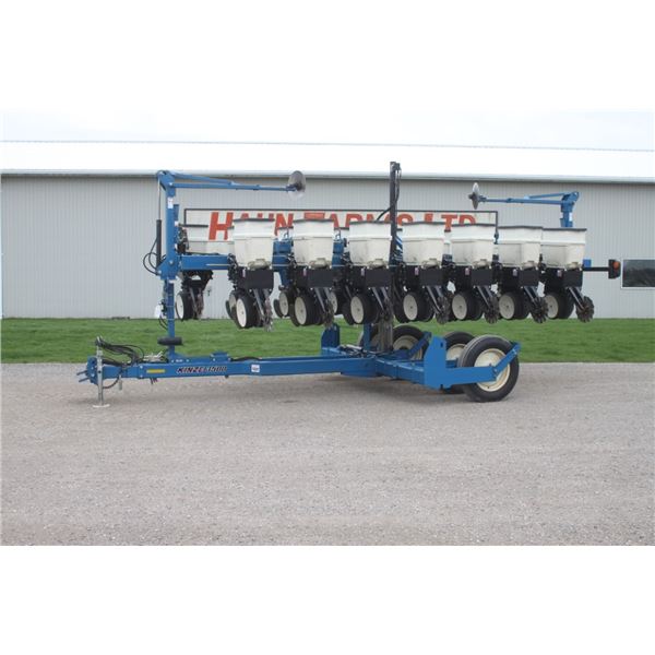 Kinze 3500 8/15 interplant planter, no-till coulters, markers, KPM III monitor