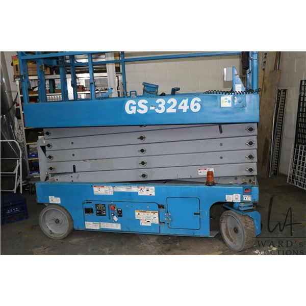 2013 Genie scissor lift GS-3246, joystick controlled, max working height 38ft 1