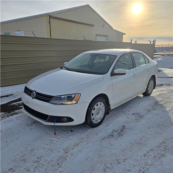 2011 Volkswagen Jetta TDI   4 Dr   Automatic Car  VIN  3VWLL7AJ1BM084637