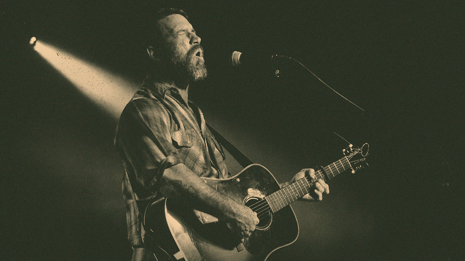 Chuck Ragan