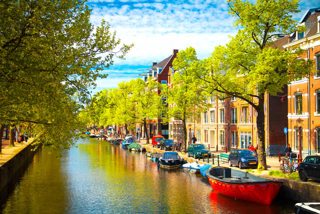 4* Amsterdam City Break & Flights