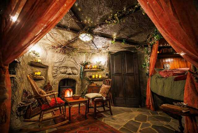 Magical Narnia-Inspired Stay, Oxford