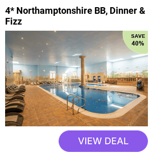 A 4* Northamptonshire stay for two people at Whittlebury Hall with breakfast, a three-course dinner and glass of prosecco each. Enjoy a luxurious getaway with leisure club access and more!
