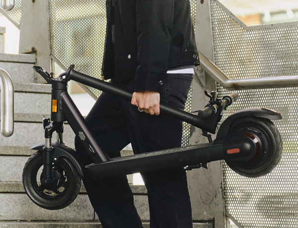 LOCO City electric scooter