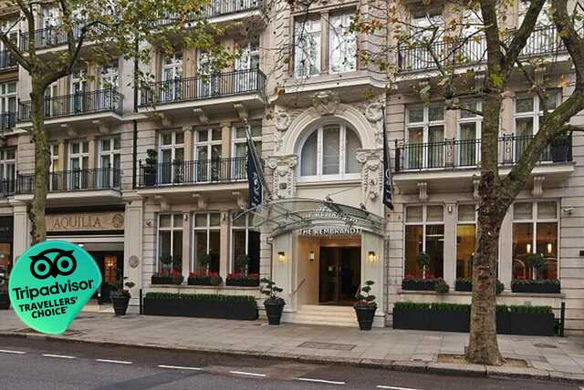 4* Central London Stay for 2 & Breakfast 