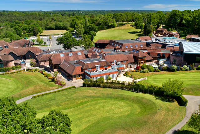 4* Hampshire Stay & Breakfast For 2