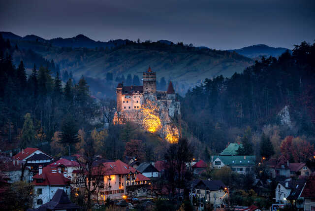 Bucharest: Dracula's Castle & Flights