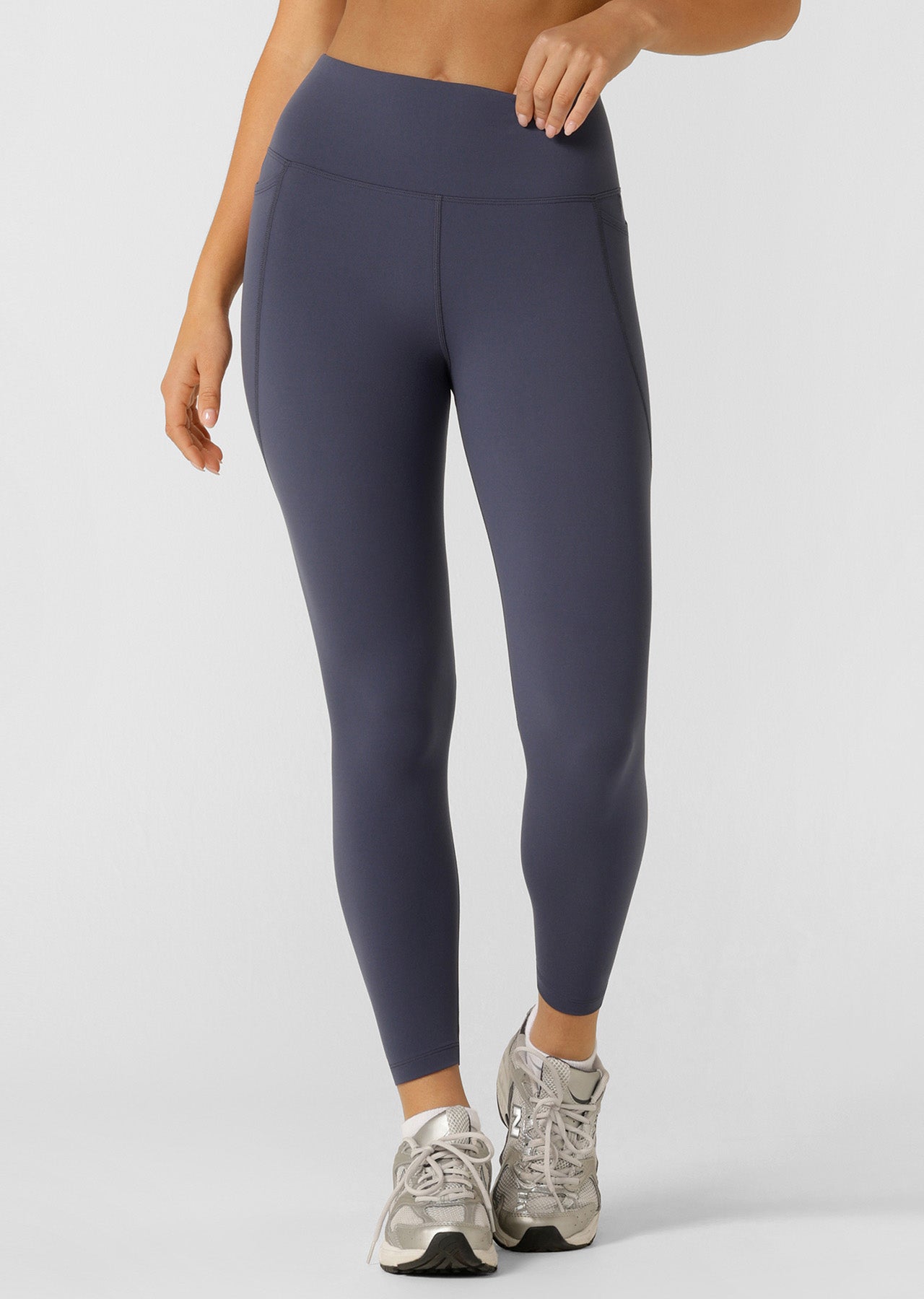 Image of Amy Phone Pocket Tech Ankle Biter Leggings