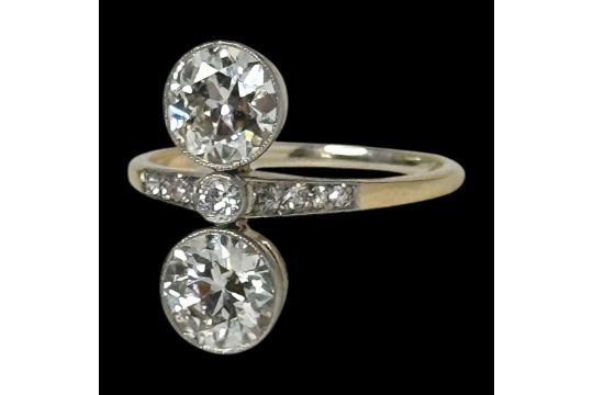 Art-Deco-Ring mit Diamanten