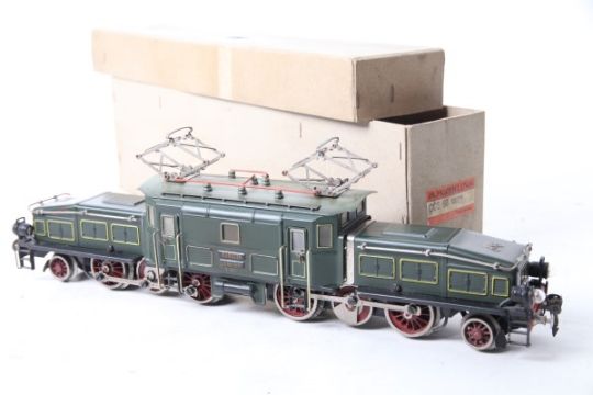Märklin S 0, Schweizer Krokodil grün. Vollbahnlok…