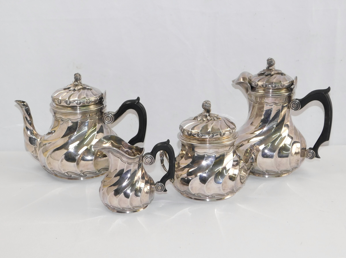 Februarauktion: Antiquitäten-Kunst-Silber-Varia