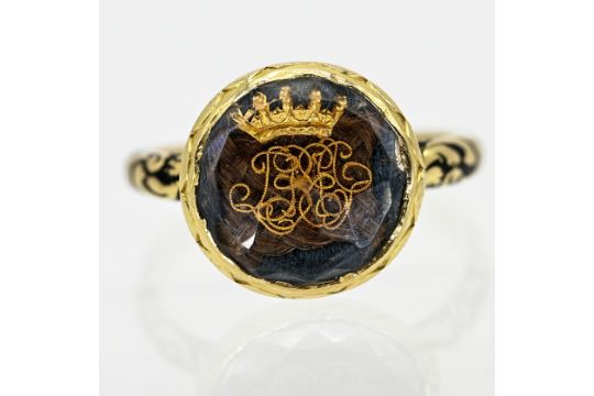 Antiker Erinnerungsring mit Monogramm und Krone,…