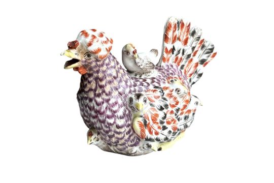 Henne mit Jungen als Teekanne (Meissen, Mitte…