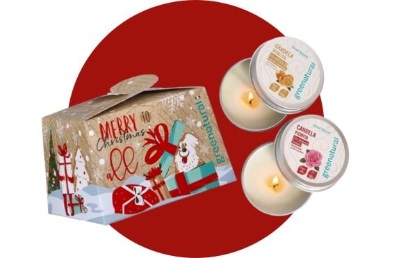 Cofanetto con candeline accese Cofanetto con candeline accese