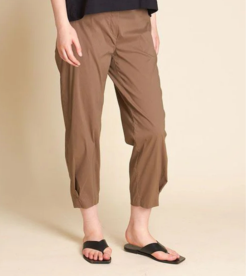 The Festival Pant  Lightweight, elasticated back. In Bayleaf and Black.   Assorted sizes across 12-24