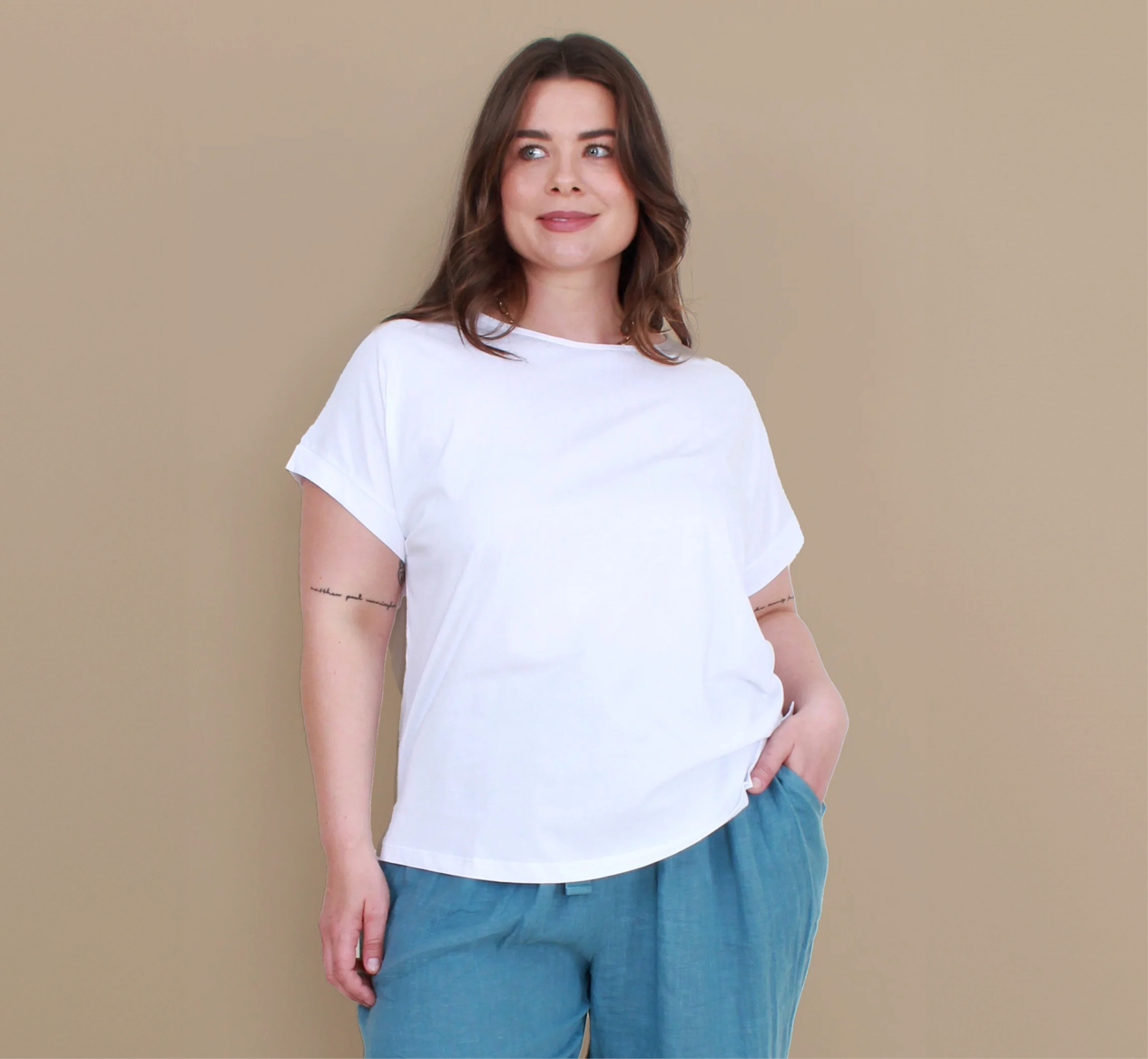 White on Black  Scoop Neck Top   White or black  Sizes 10-16