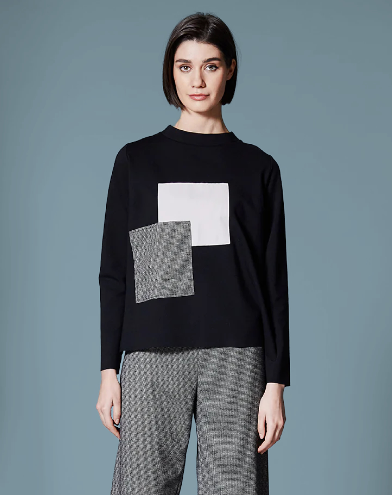 Mini Houndstooth Trouser  An everyday staple with a modern twist. A thick waistband creates a clean fit, while the soft stretch blend provides all-day ease. Sizes 10-18.