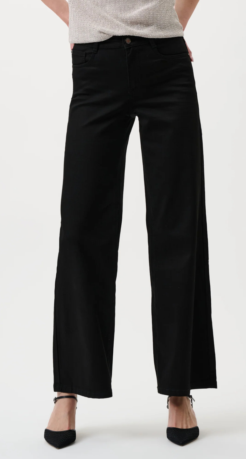 GOLDIE JEANS IN BLACK