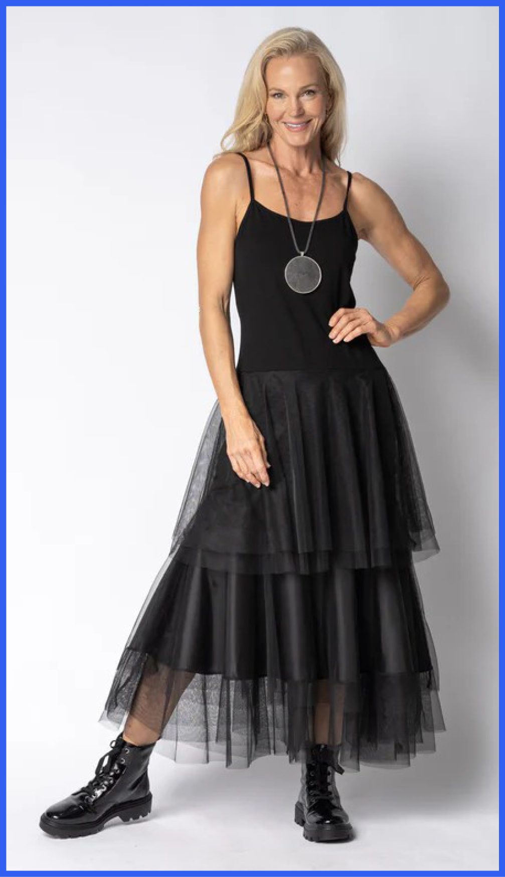 Noretta Dress Sizes to fit 12-18. A true foundation dress for so many looks. Style it sophisticated or have some fashion fun, day or night. Sizes to fit 12–18.