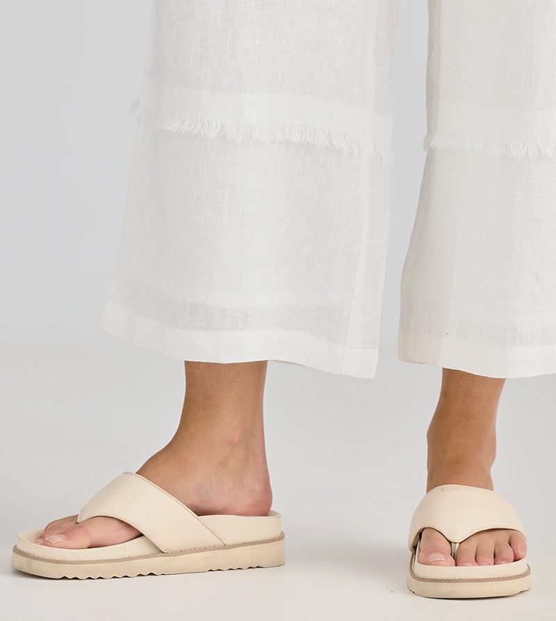 Holiday  Sailor Pant  100% Linen  White or Navy  Sizes to  fit 10-16    WAS $269  TODAY $99  SAVE $170