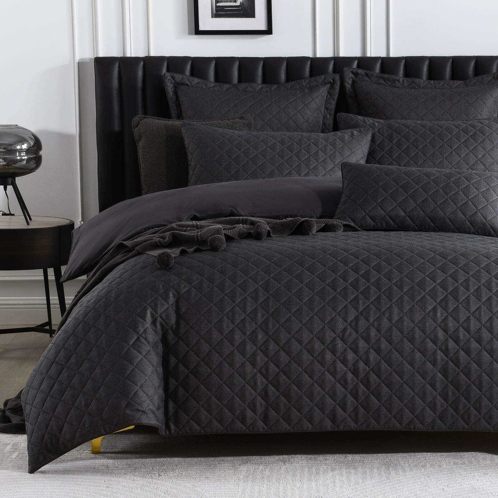 Image of Emerson Quilt Cover Charcoal