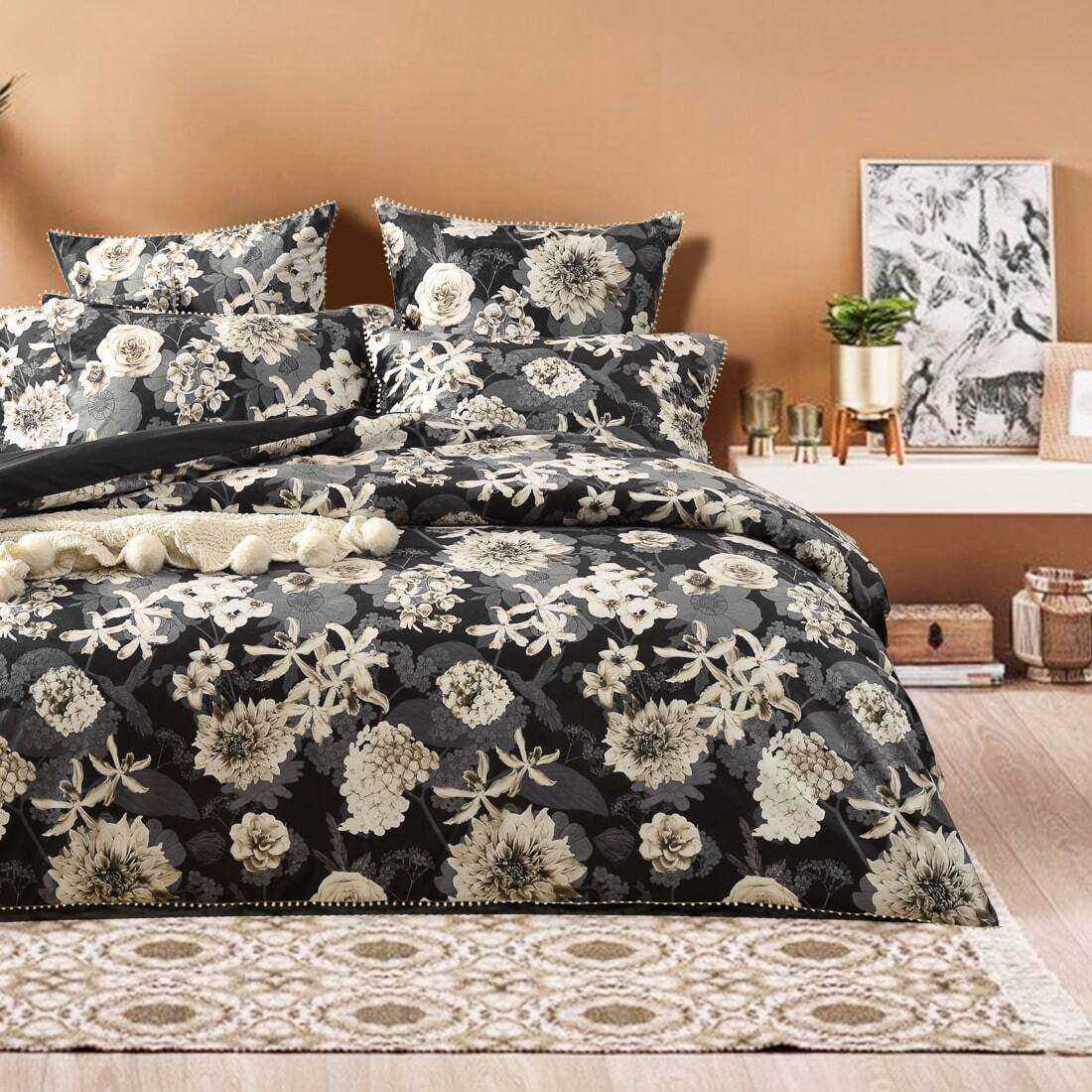 Image of Maize Velvet Quilt Cover Set