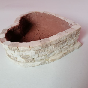 Virágtartó roppantott márványból