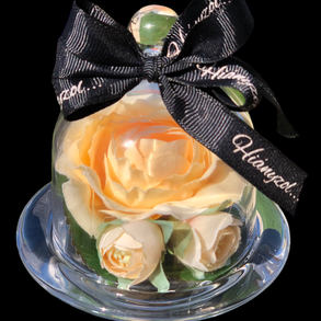 Apró kegyeleti emlék-bura. 