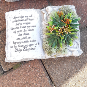 Kegyeleti Sírdísz-cement díszített könyv